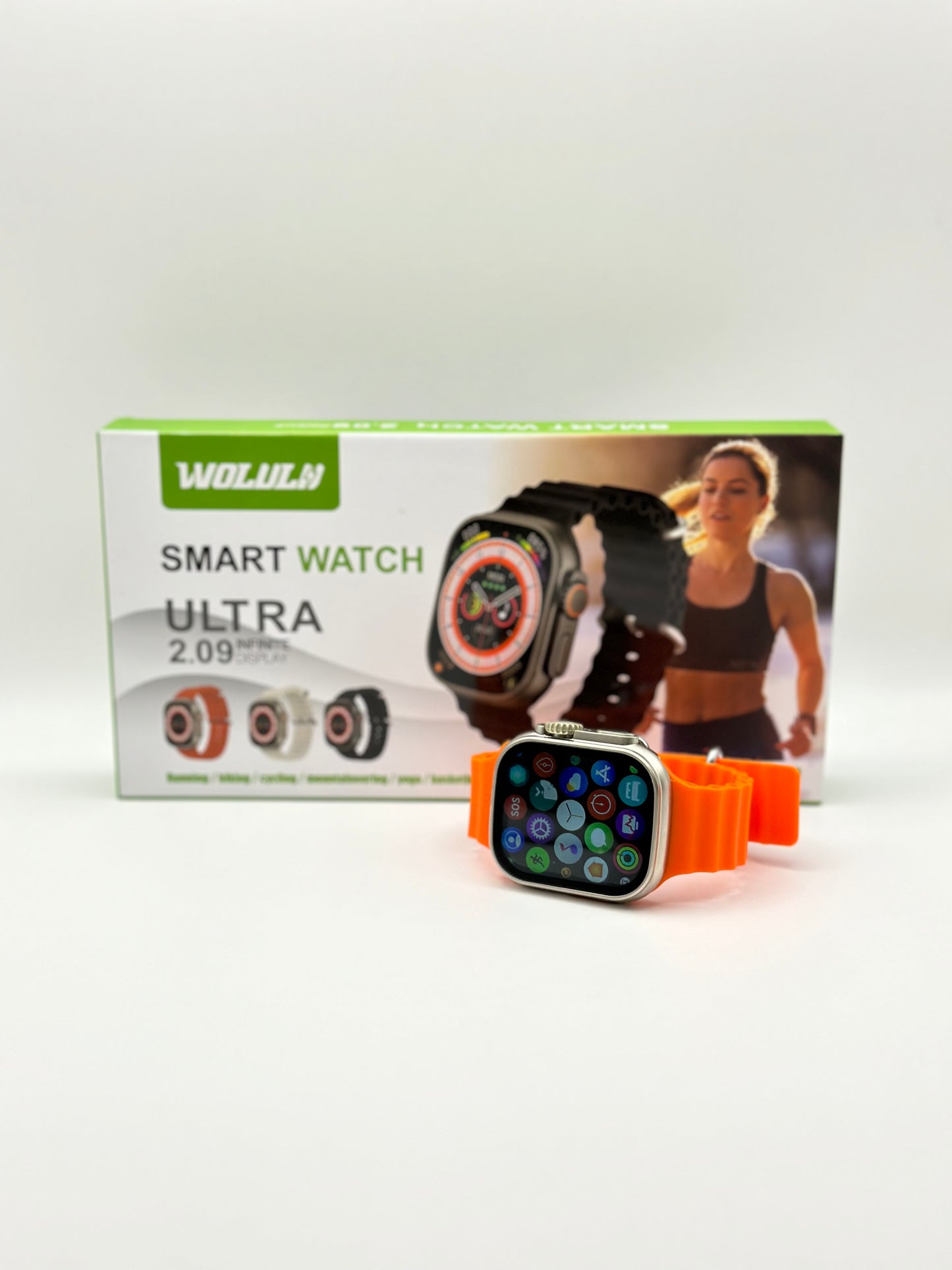 Smartwatch Series 9 con Display HD vista frontaleSmartwatch Series 9 con Display HD al polso